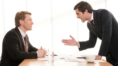 Cómo ganar discusiones sin levantar la voz: trucos psicológicos